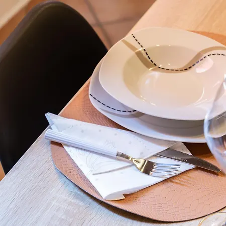 Comfort - Freedom Industrial Apartment